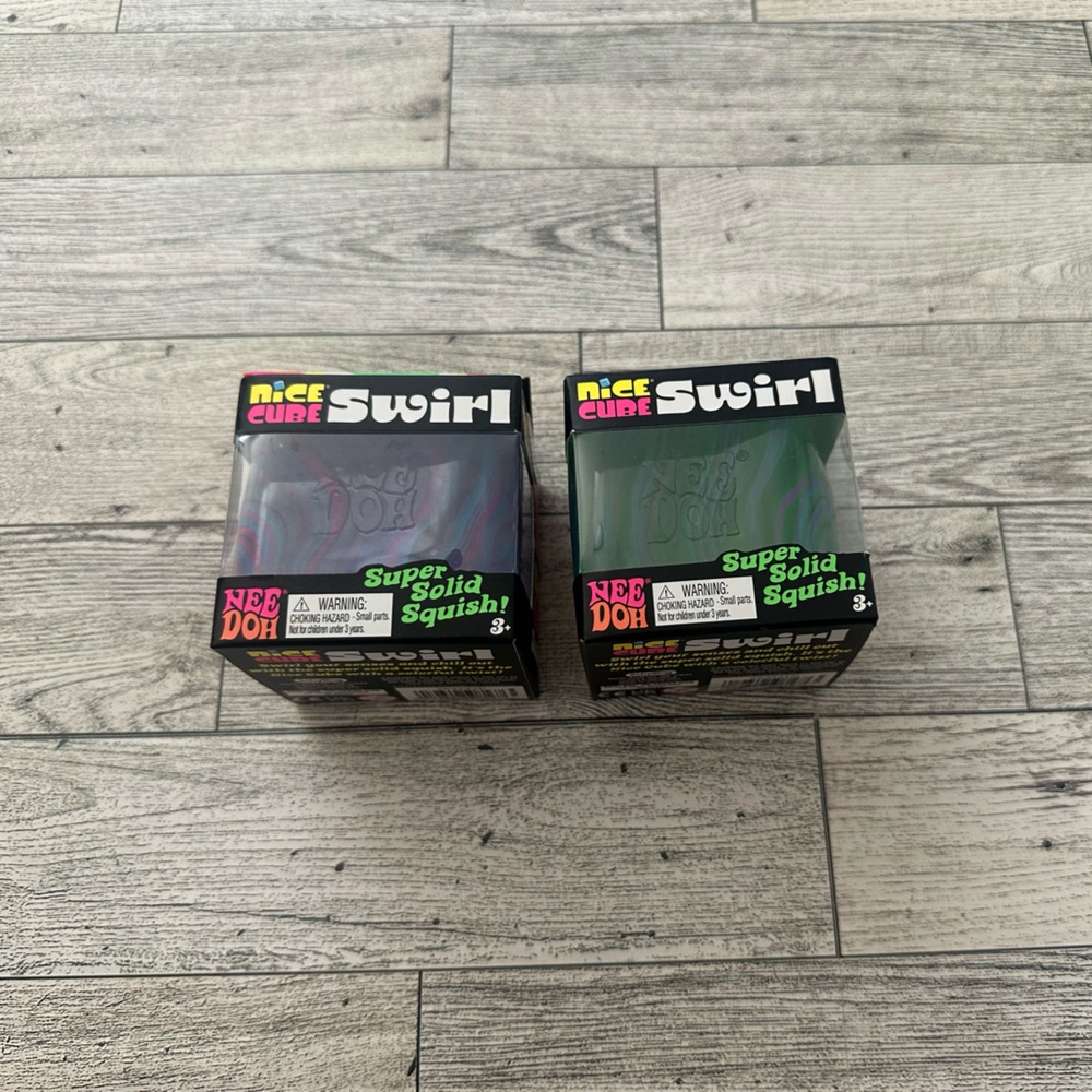 Nice Swirl Super Squish Cube (Set of 2)
